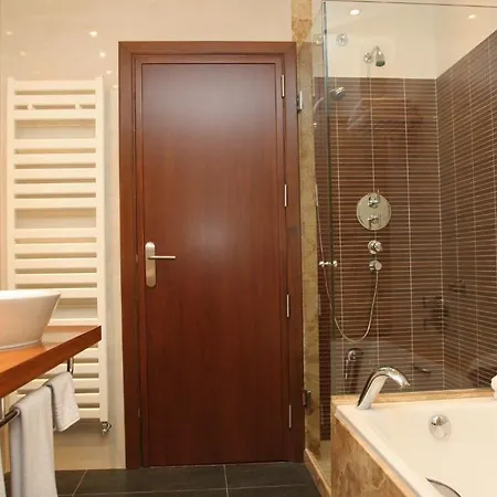 Hotell Castell De L'oliver 4*