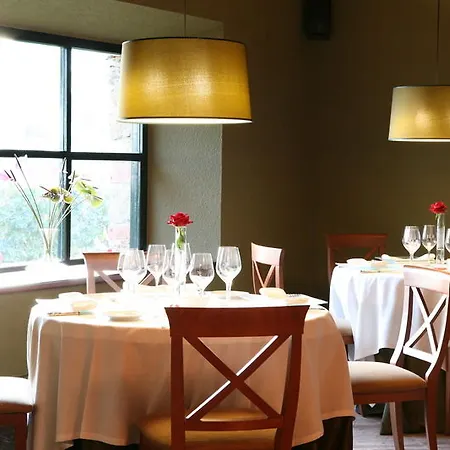 Hotel Castell De L'oliver