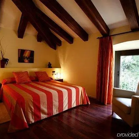 Castell De L'oliver 4*