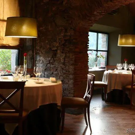 Castell De L'oliver 4* מטארו