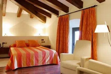 Hotel Castell De L'oliver