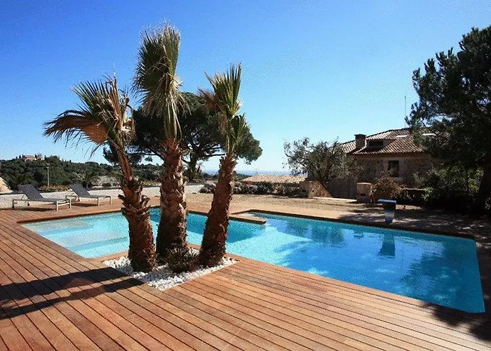 Castell De L'oliver Hotel